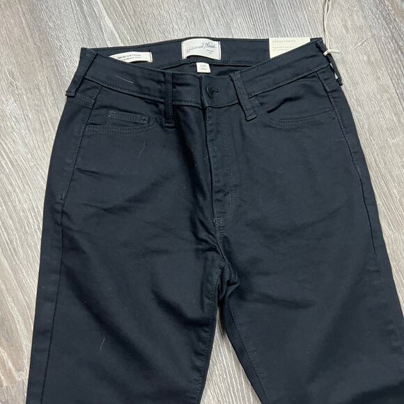 Universal Thread Women's Black High-Rise Slim Straight Jeans - Size 0 - NWT - Picture 6 of 11